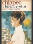 Chlapec v bílém svetru - náhled