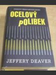 Ocelový polibek - náhled