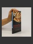Frozen pizza and other slices of life - náhled