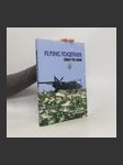 Flying together only to war - náhled